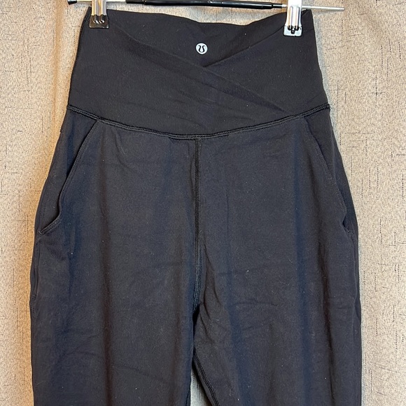 Lululemon Sunset Salutation Cropped Pants - Picture 3 of 7